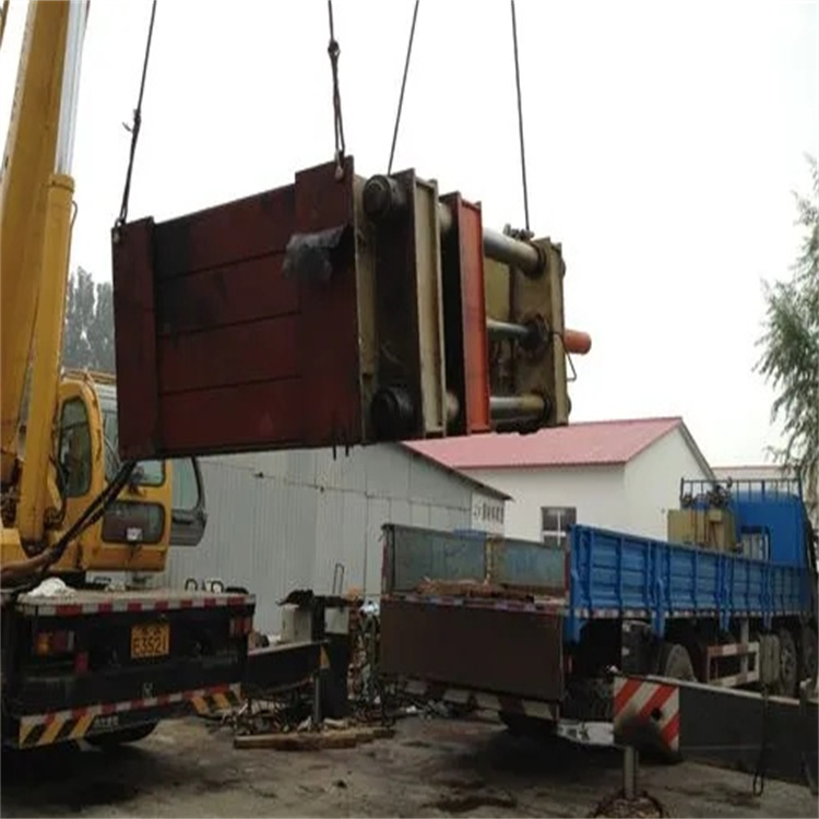 湖里起重机吊装大型构件时一定要在吊物上有明确的标识及操作规范